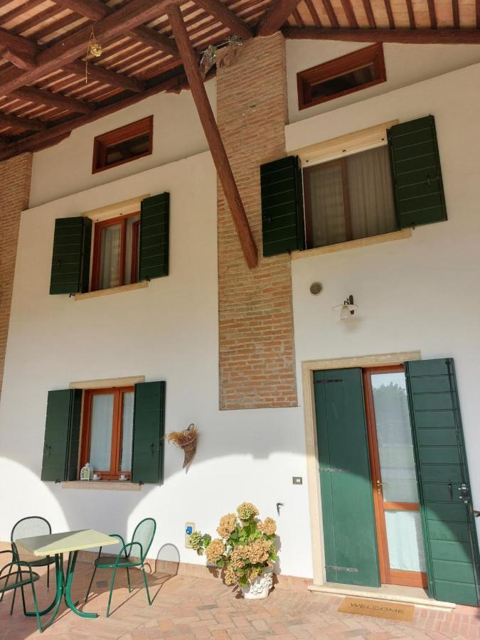 Casa Della Nonna Apartman Casalserugo Kültér fotó